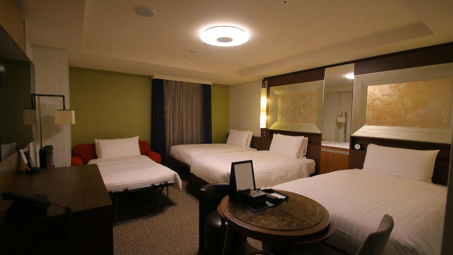 Richmond Hotel Premier Tokyo Schole 4*,